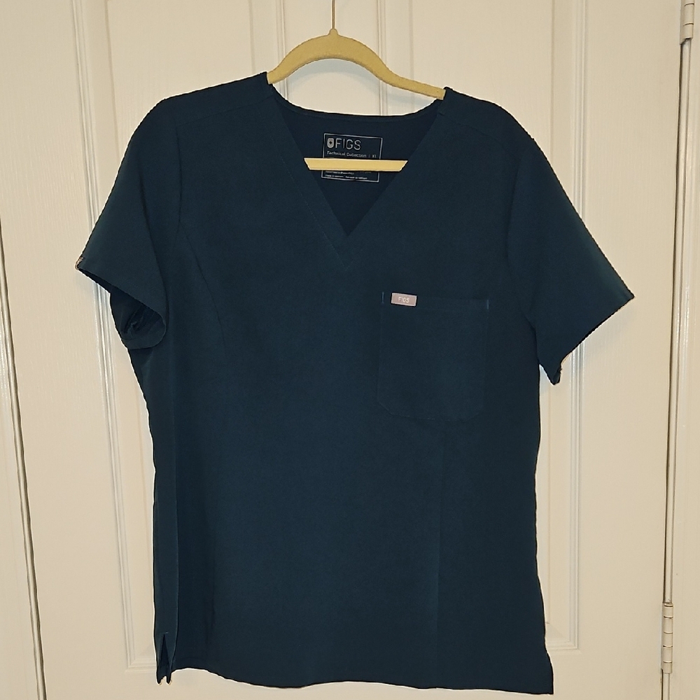 Figs Carribean Blue Skinny Scrub Top XL